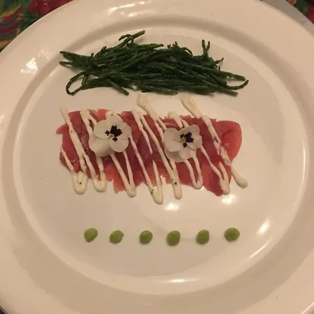 Konukevi Chateau De 4*